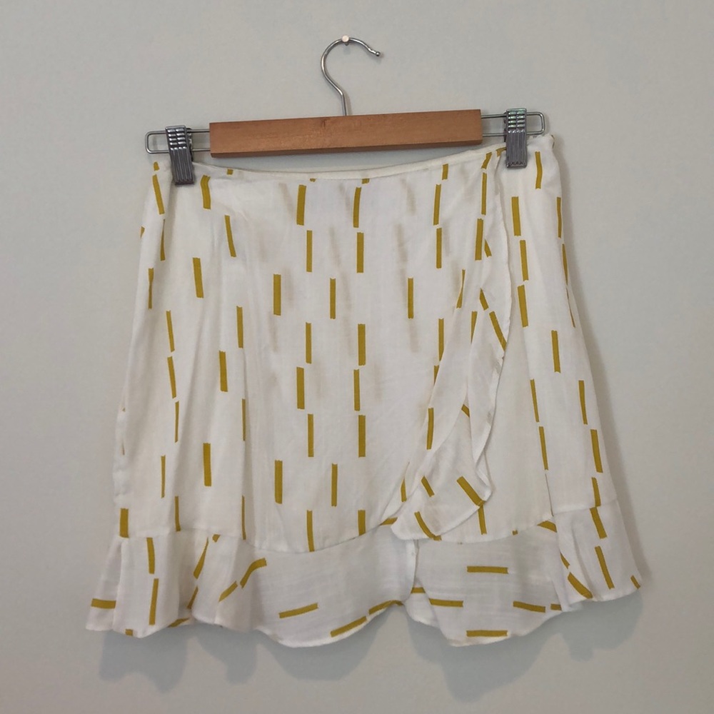 Patterned ruffle skirt